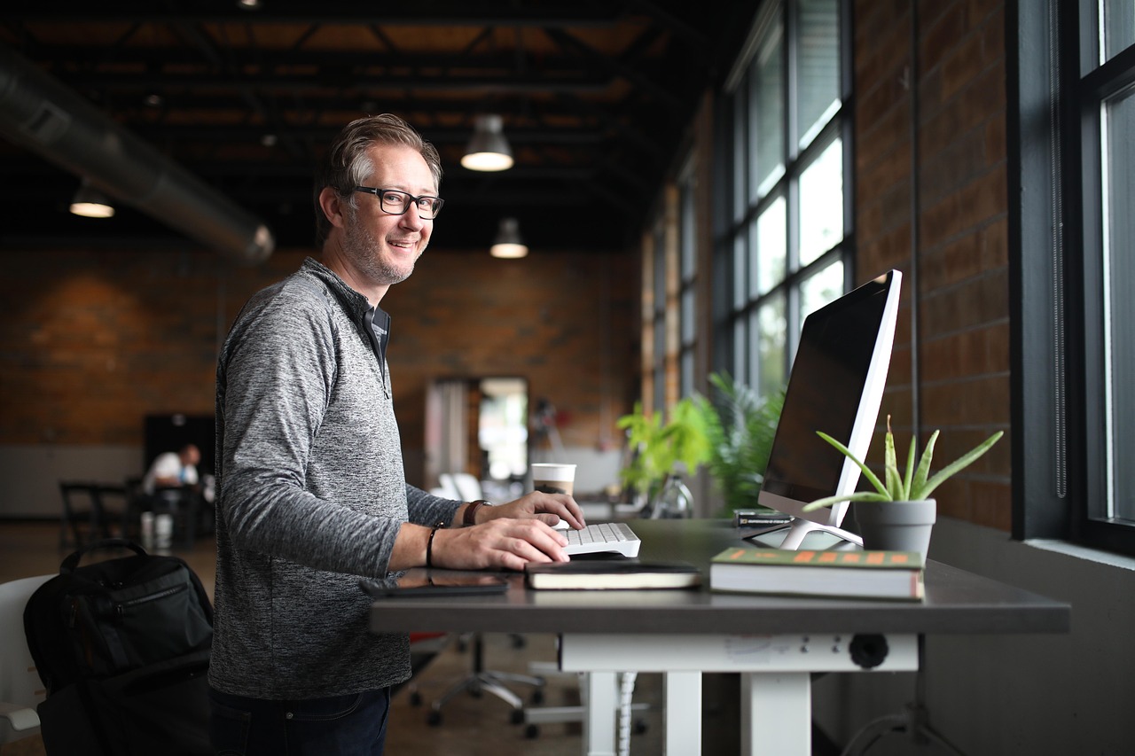 Which 10 business leaders or entrepreneurs are known for their philanthropic efforts and social impact initiatives?