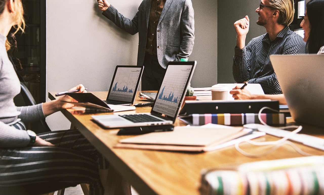 Which 10 CEOs or business leaders are making headlines with their strategic decisions and leadership styles?