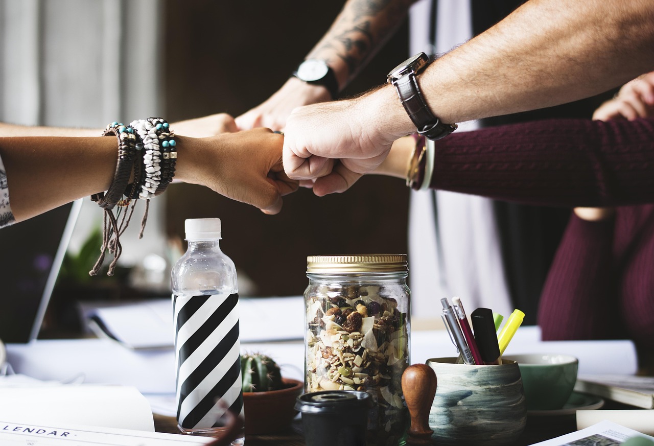 Which 10 financial institutions or banks are at the forefront of adopting blockchain technology and digital banking solutions?